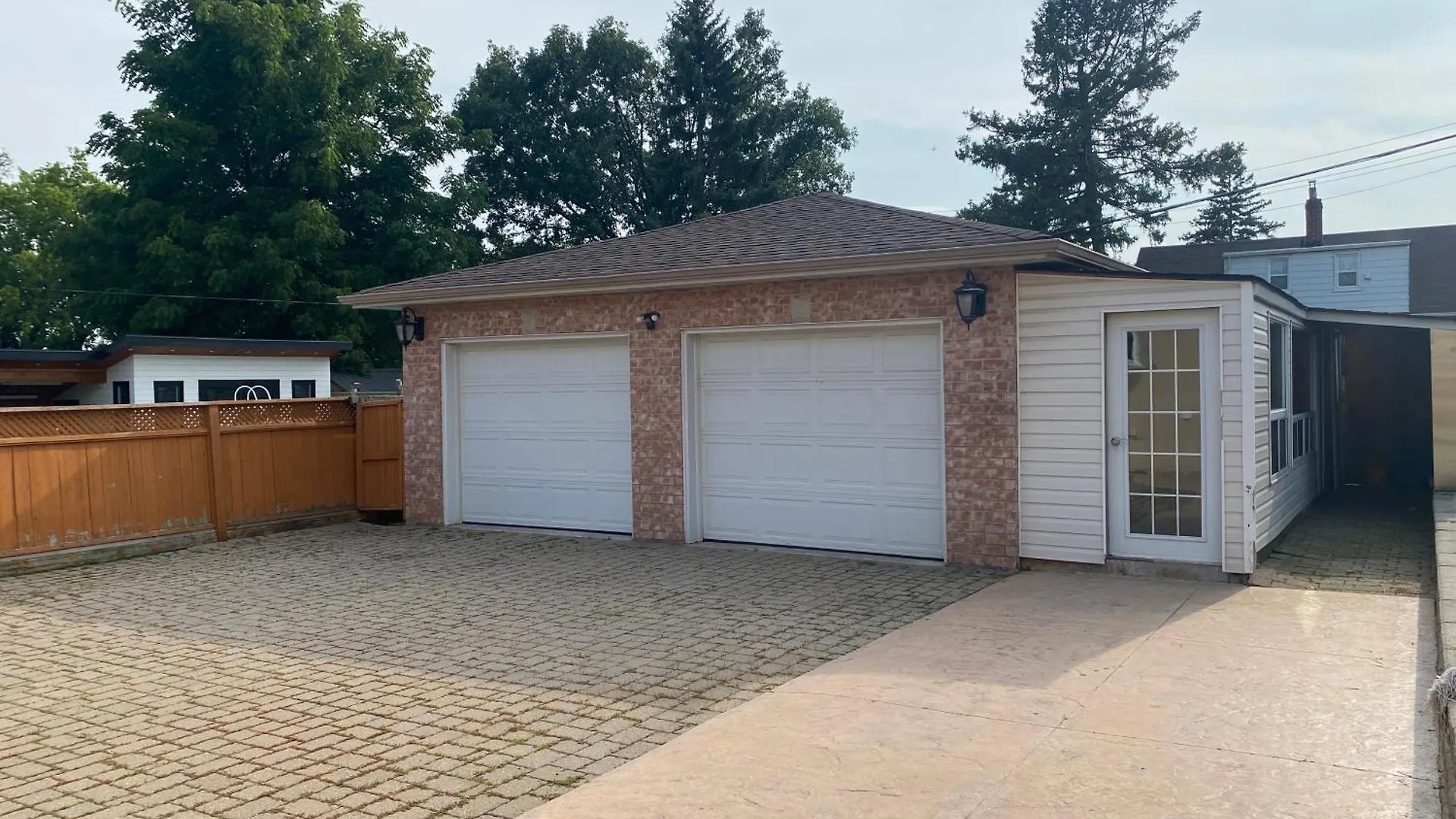 Nice Bedrooms In North York, Ontario トロント ホームステイ