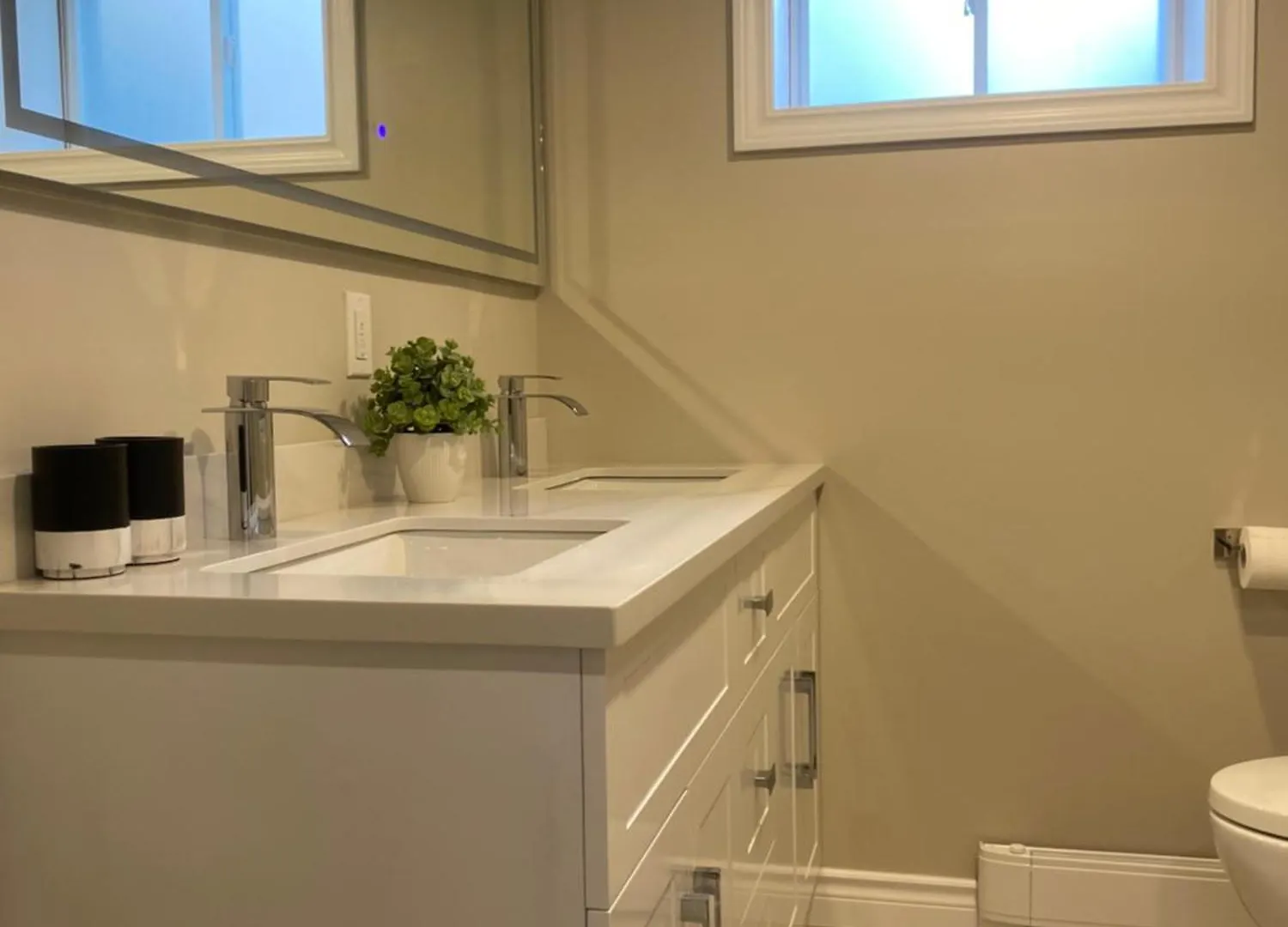 Nice Bedrooms In North York, Ontario トロント 0*,